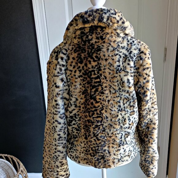 NEW! BOHO LEOPARD PRINT FAUX FUR JACKET - Picture 3 of 5